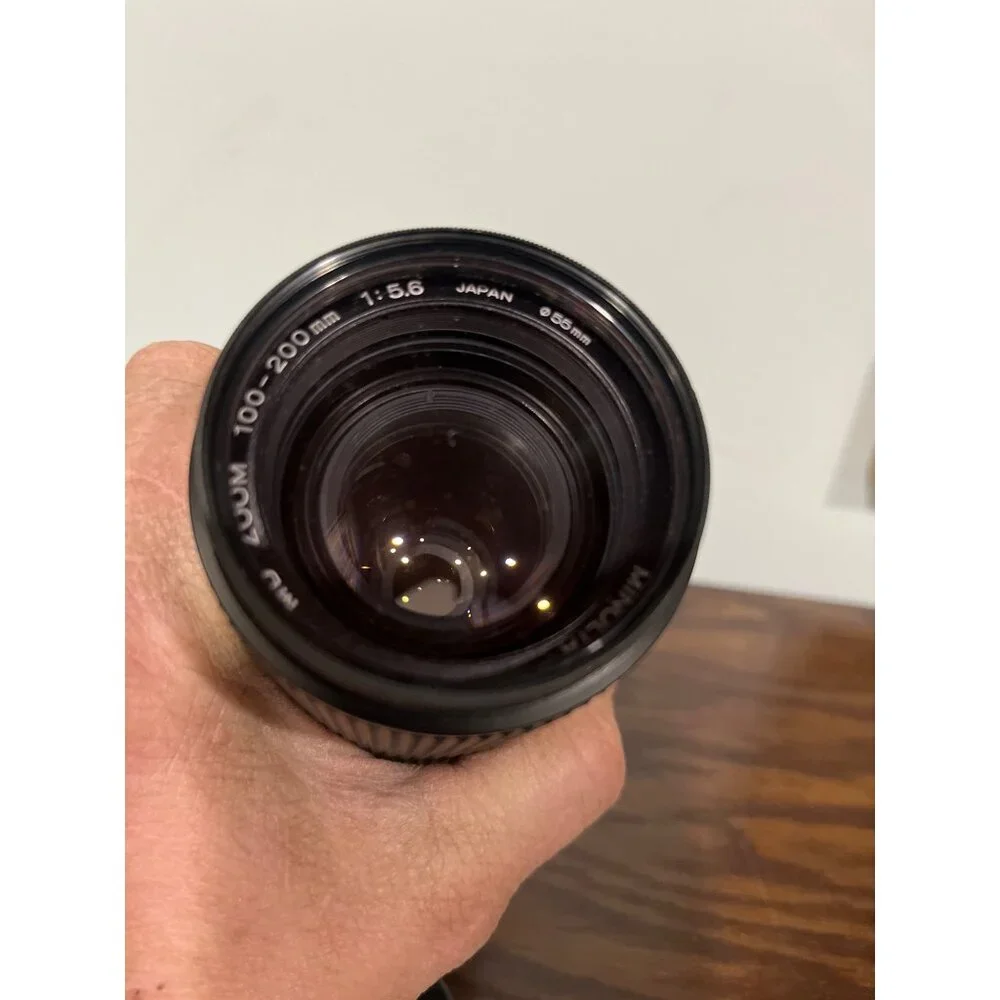 Minolta 100-200mm F5.6 Manual Focus Zoom Lens w/ 55mm Hood & Caps - Vintage